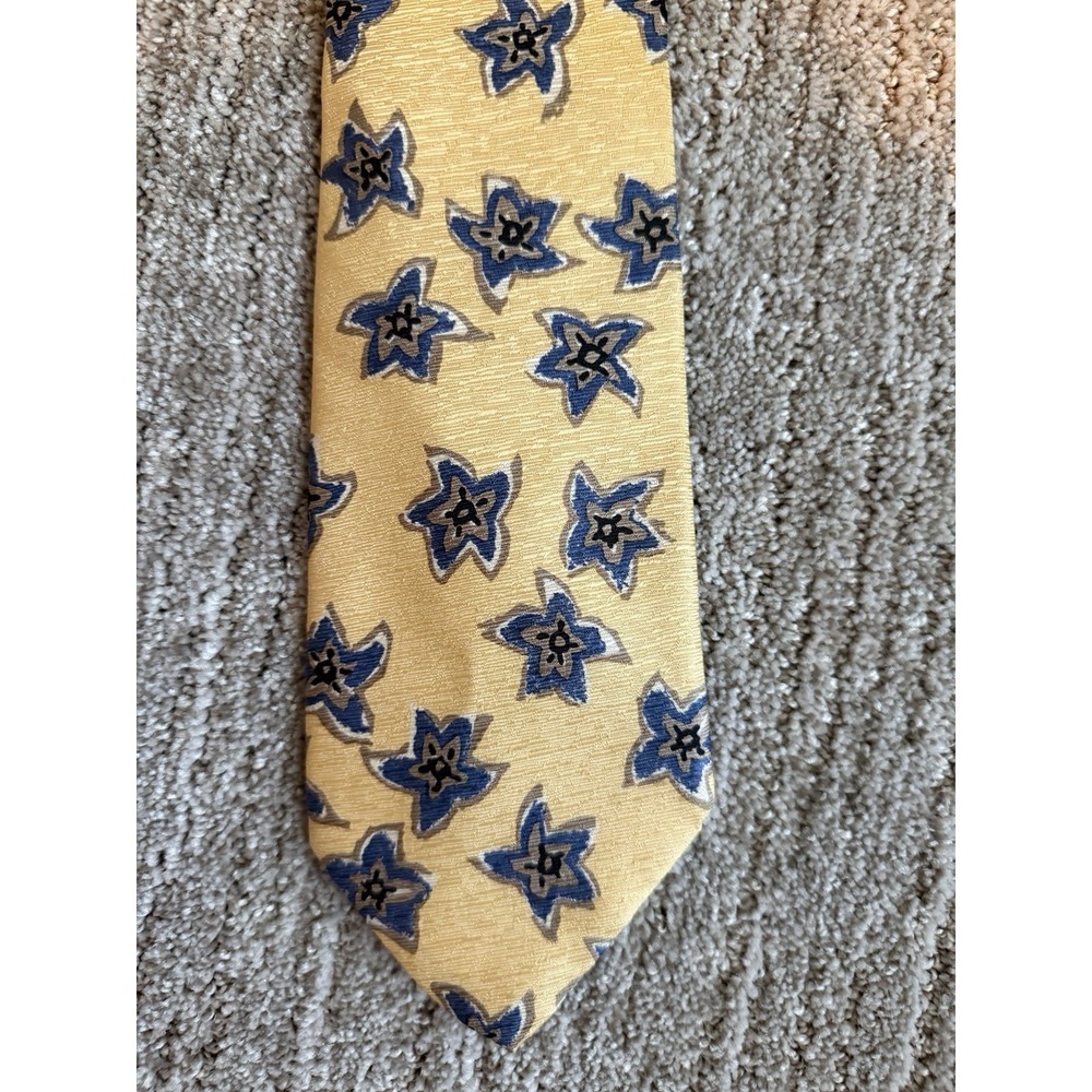 Vintage AKA Eddie Bauer Silk Tie Yellow Blue Star Floral Novelty Made USA